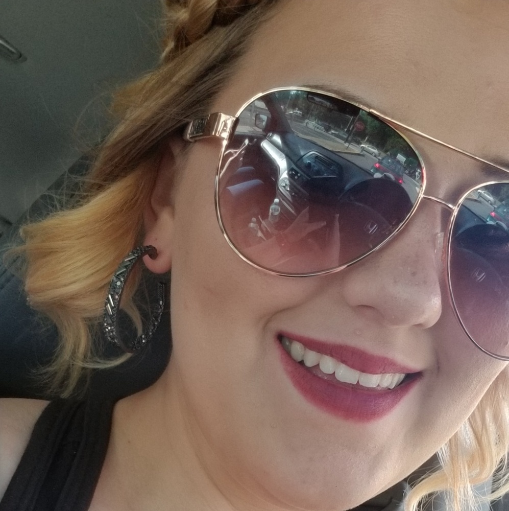 Meet your Posher, Megan